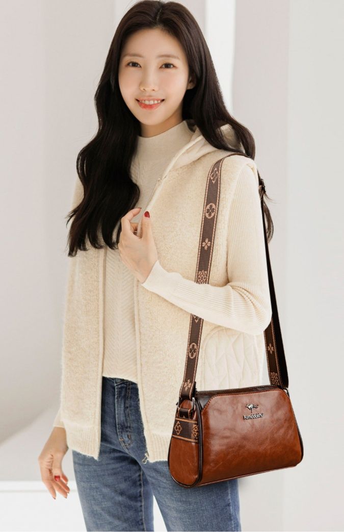 ショルダーバッグレディース上質合成皮革ワイドストラップ付き