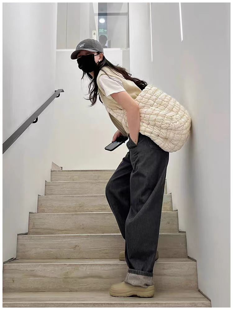 ショルダーバッグレディース立体キルティング編み込み