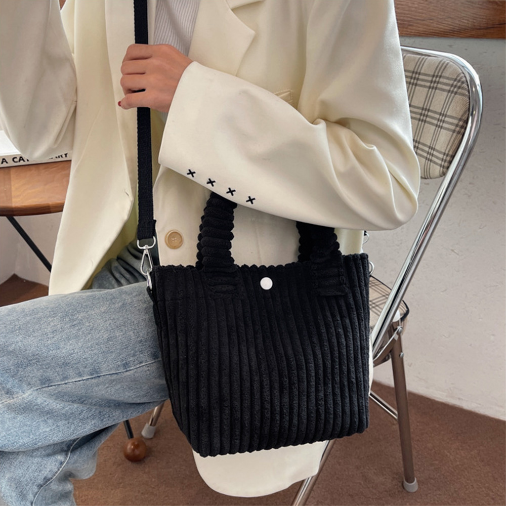 https://fulmo-img-server.com/slimshoulder/1f26fc2a-a0cb-40f6-ab28-dec49df42abc.jpg