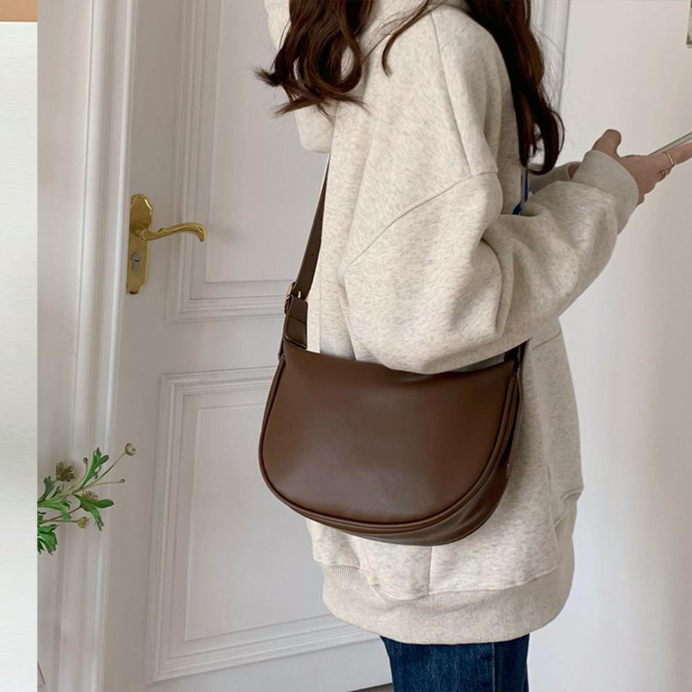 https://fulmo-img-server.com/slimshoulder/23ee2f63-3cfb-4d56-be0c-1ab0552e7cf8.jpg