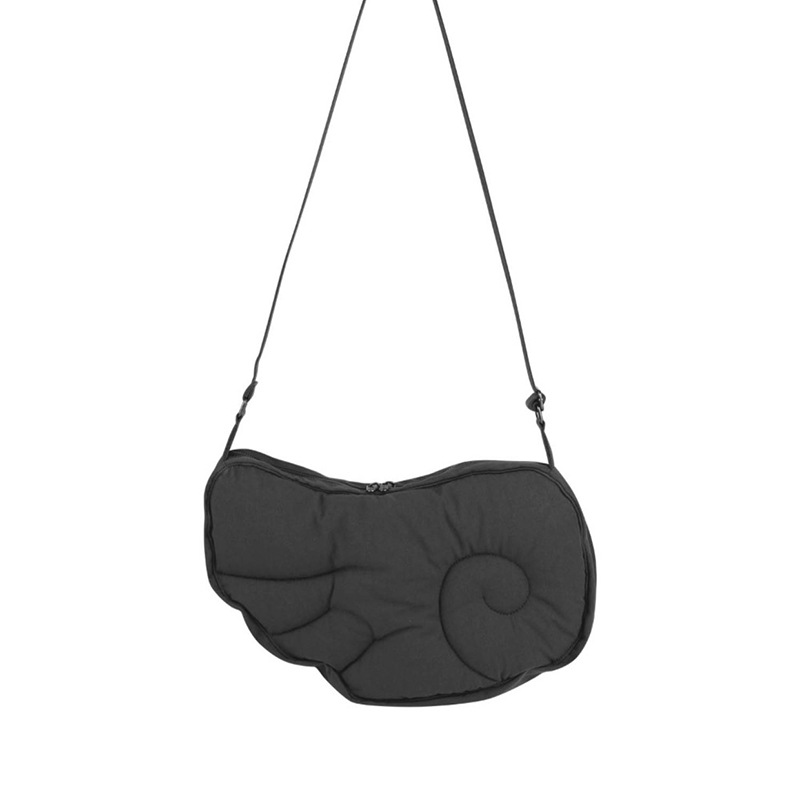 ショルダーバッグレディース羽モチーフ キルティング 