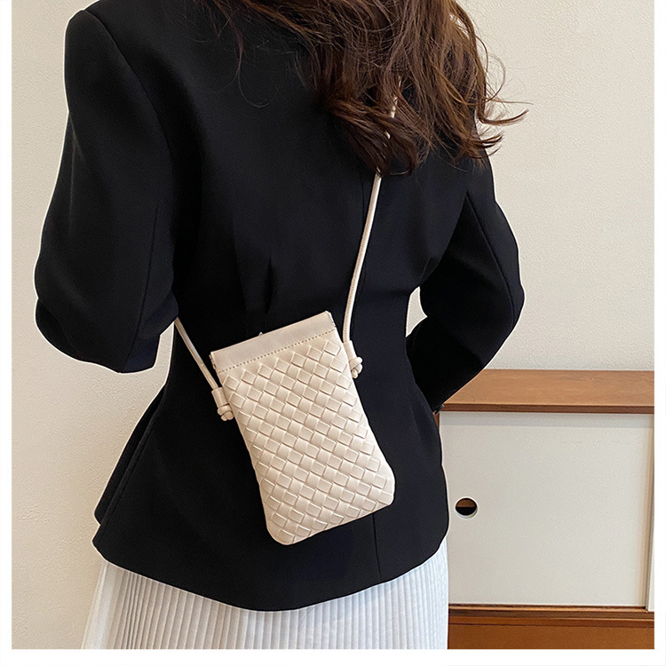 https://fulmo-img-server.com/slimshoulder/2f08857e-c4de-4c20-bced-0d06fb7a90aa.jpg