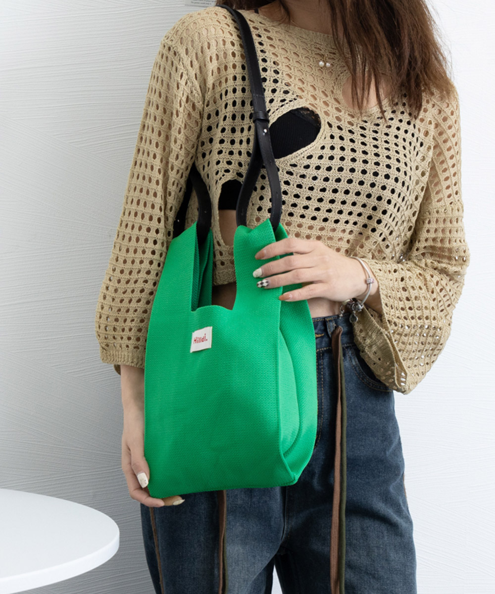 https://fulmo-img-server.com/slimshoulder/373d59a4-3f2c-41b2-970d-2cbed260f0f8.jpg
