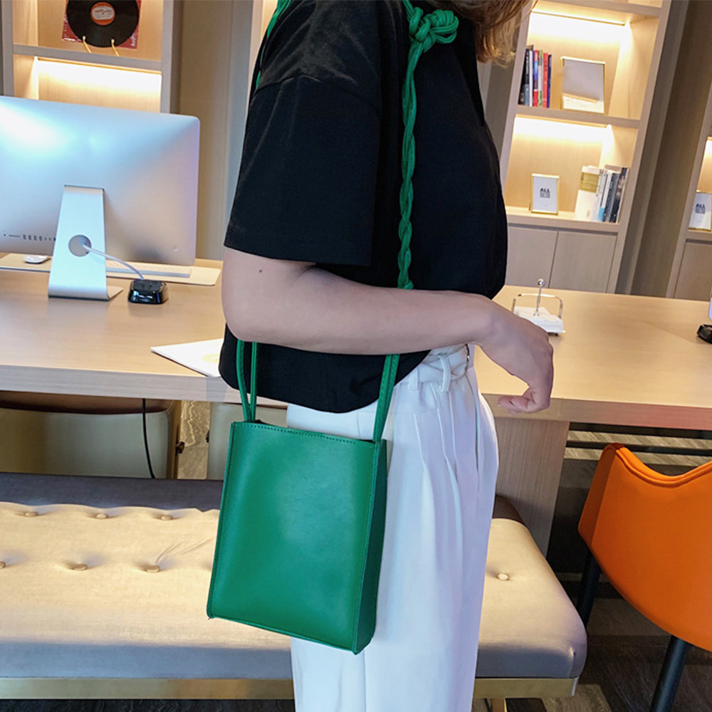 https://fulmo-img-server.com/slimshoulder/4855b9b6-a77e-429a-a586-a729ec2b5cd9.jpg
