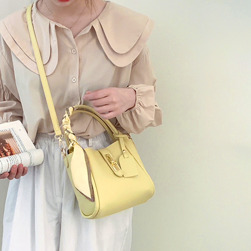 https://fulmo-img-server.com/slimshoulder/4d093928-8254-44eb-881d-40f86bf7dcc9.jpg