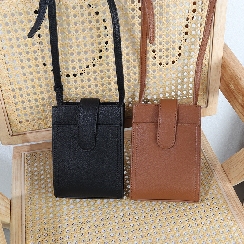 https://fulmo-img-server.com/slimshoulder/5aff8b2d-d57c-47cb-b3e0-47b41606fc60.jpg