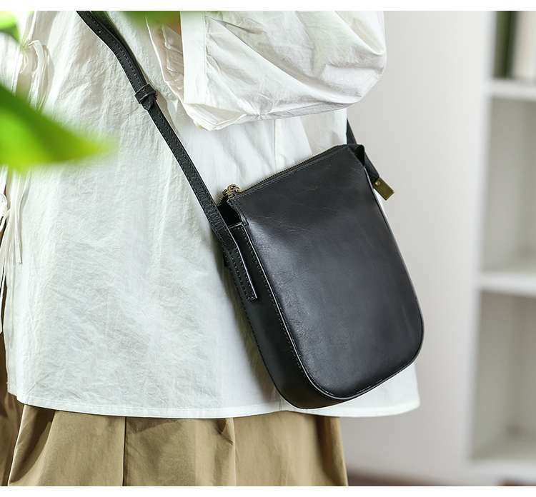 https://fulmo-img-server.com/slimshoulder/5df4e0ed984043b488b7b60f53ae05e9.jepg
