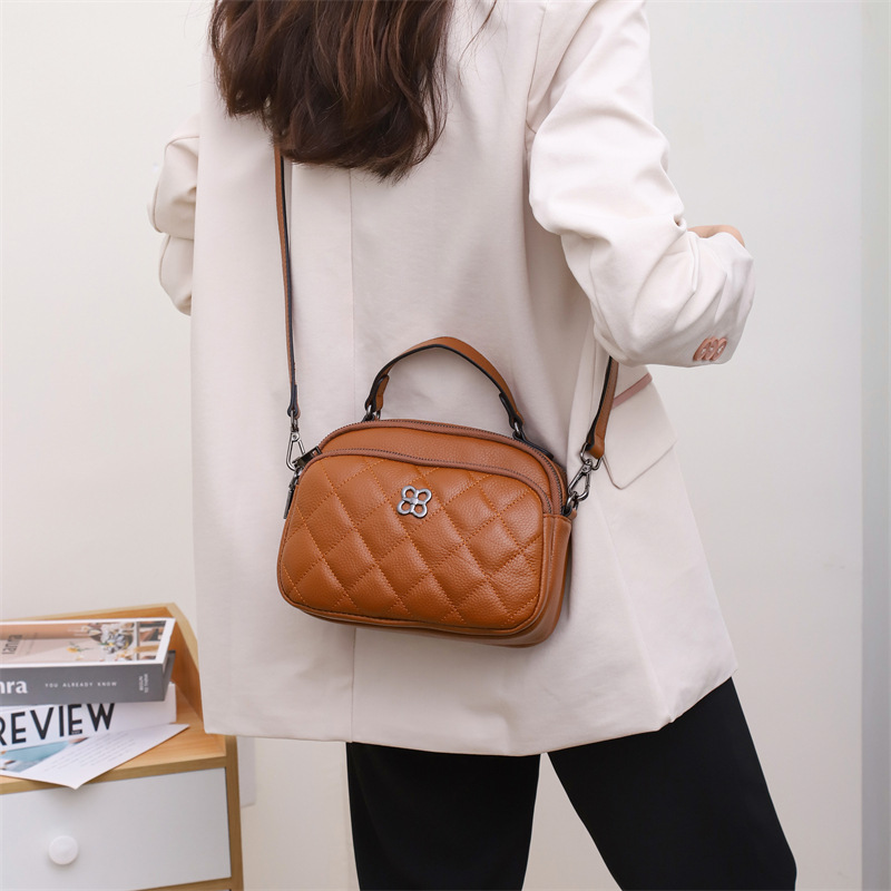 ミニ ショルダーバッグ キルティング加工コンパクトショルダーバッグ