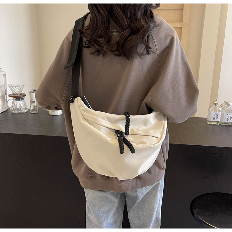 https://fulmo-img-server.com/slimshoulder/8322d5fb-bef8-4891-88f8-c15b4ea5171e.jpg
