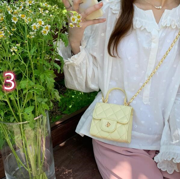 https://fulmo-img-server.com/slimshoulder/843ebc4a-1eb1-4c30-a87c-83b4f1aa9aca.jpg