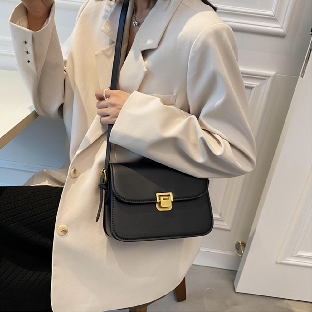 https://fulmo-img-server.com/slimshoulder/88d3f26c-6c0a-49fc-ad3d-7ef8c668cbdc.jpg