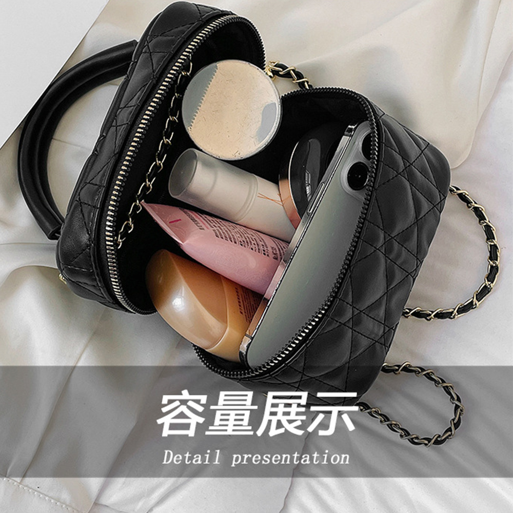 https://fulmo-img-server.com/slimshoulder/94ba2c94-64af-4920-875f-c280f0d1ced0.jpg