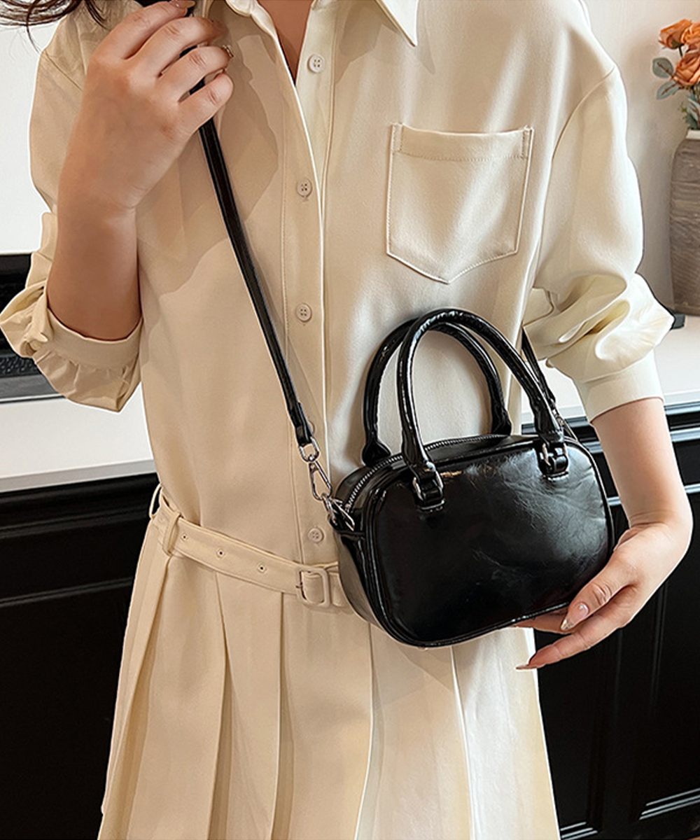 https://fulmo-img-server.com/slimshoulder/9b9155fe-a5b9-4f67-8b19-7438edc65b2e.jpg