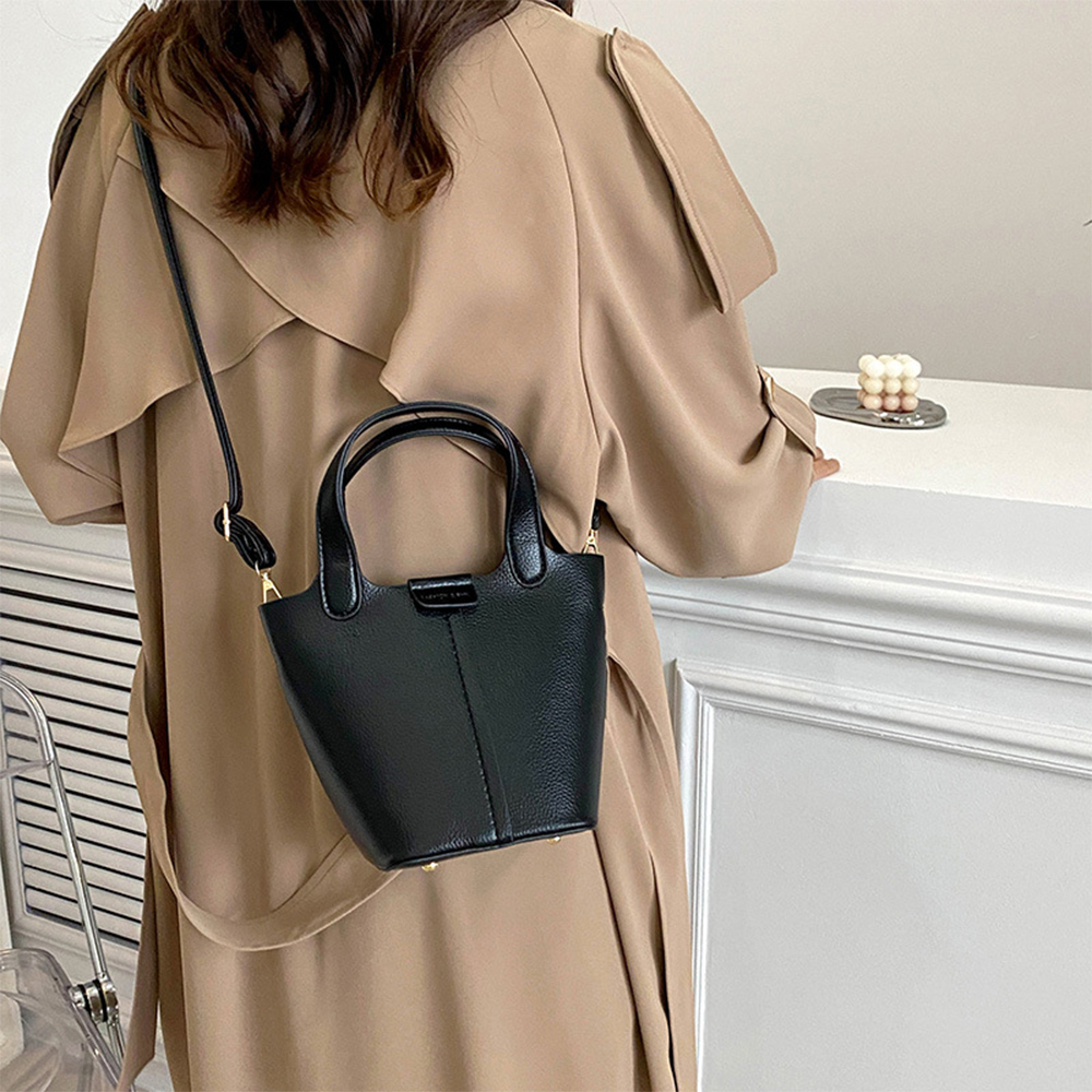 https://fulmo-img-server.com/slimshoulder/9e89cb82-b44b-4284-8103-54cf54271759.jpg