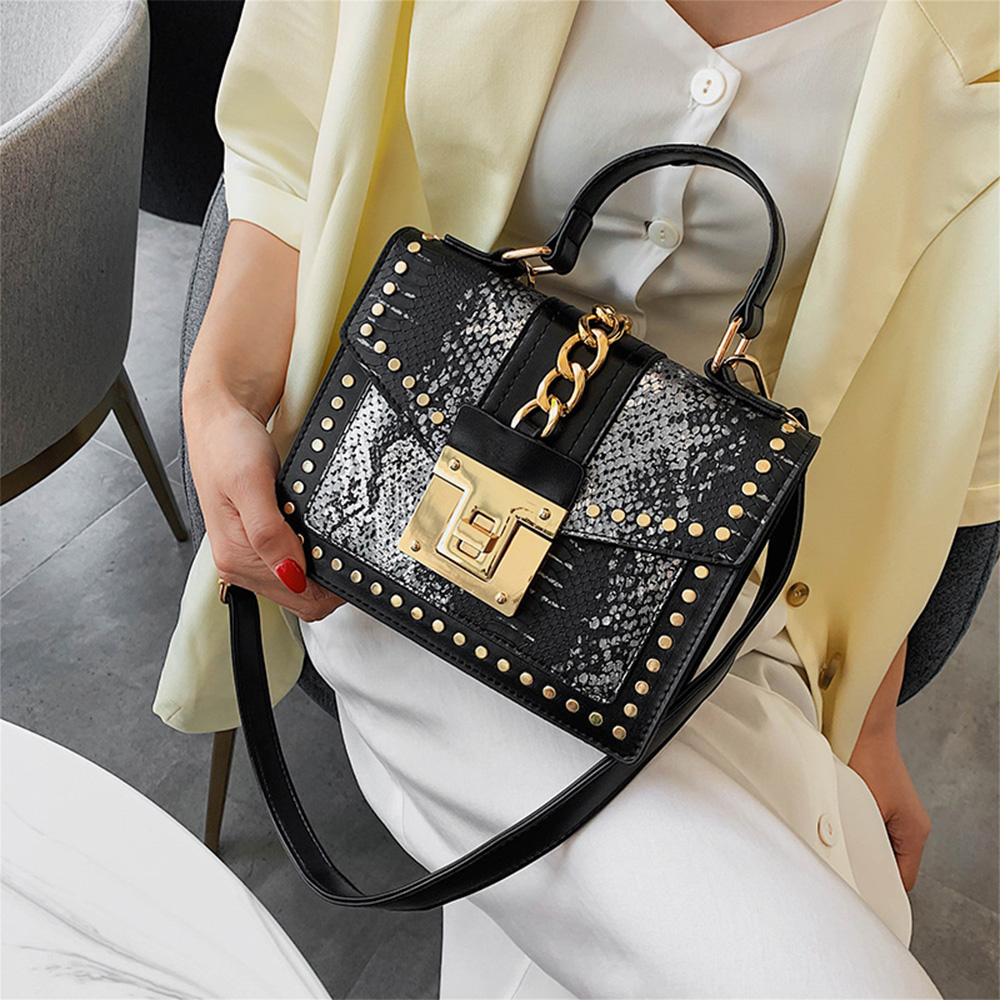 https://fulmo-img-server.com/slimshoulder/a4268cfc-d39d-48e7-86c6-20b636d6262a.jpg