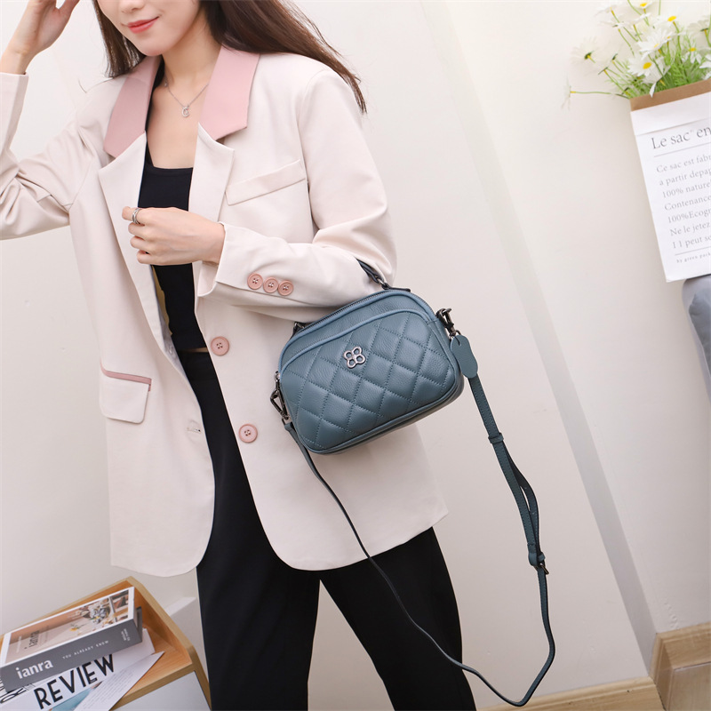 ミニ ショルダーバッグ キルティング加工コンパクトショルダーバッグ