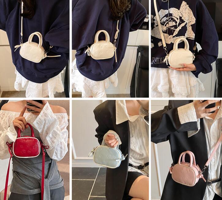 ミニ ショルダーバッグ レディース用小さめ肩掛け鞄 光沢仕上げ5色展開