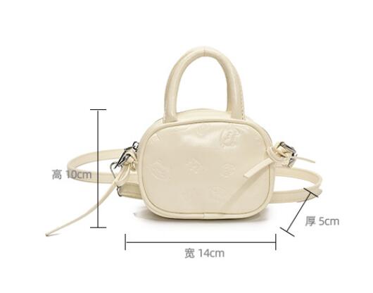 ミニ ショルダーバッグ レディース用小さめ肩掛け鞄 光沢仕上げ5色展開