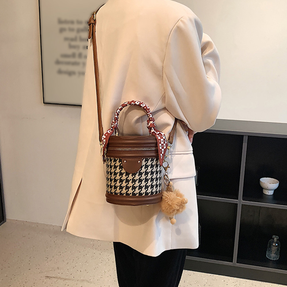 https://fulmo-img-server.com/slimshoulder/c325e74e-813d-4014-a535-9de721eb164c.jpg