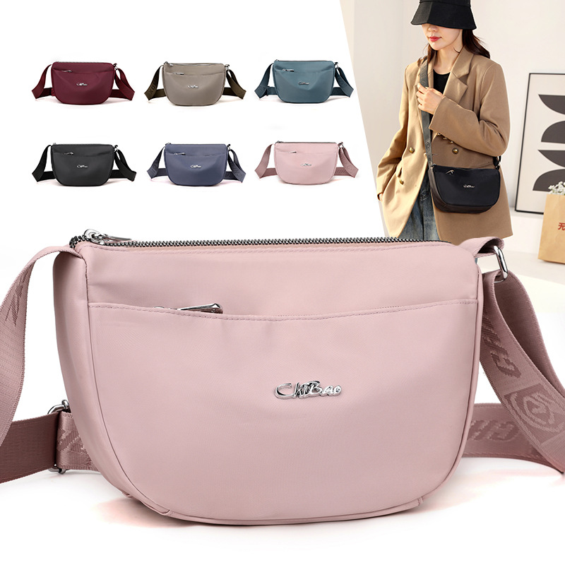 ミニ ショルダーバッグレディースシンプル三日月型