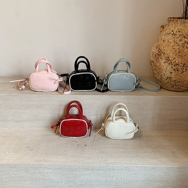 ミニ ショルダーバッグ レディース用小さめ肩掛け鞄 光沢仕上げ5色展開