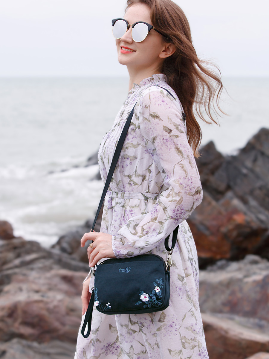 ショルダー バッグ ミニ 花刺繍 コンパクトショルダーバッグ