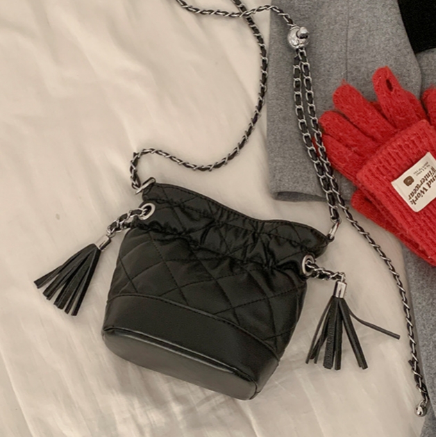 ミニ ショルダーバッグ キルティング チェーン付き レディース