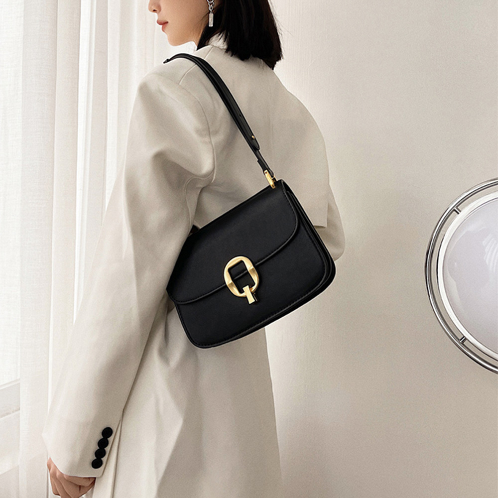 https://fulmo-img-server.com/slimshoulder/ce6b36e1-a96a-4ad0-aa0b-087a0a5a3ad3.jpg