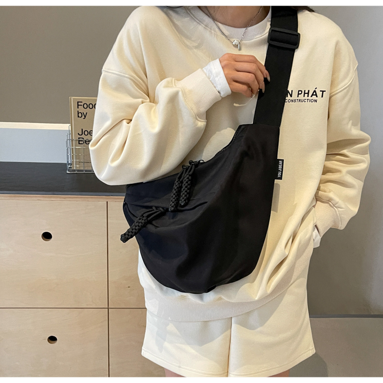 https://fulmo-img-server.com/slimshoulder/cf8fa59f-80fa-43c0-82e2-3acbdaf6127b.jpg