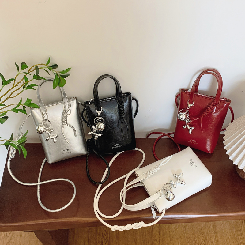 ショルダーバッグレディース編み込みストラップ付き小型