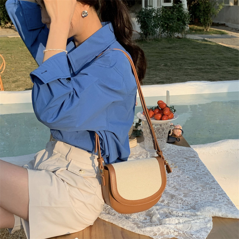 ミニ ショルダーバッグ レディース 軽量 合皮調 肩掛け きれいめ