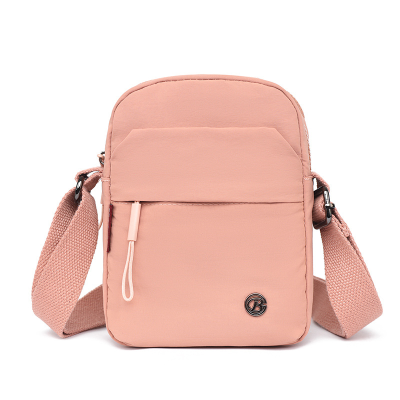 ミニ ショルダーバッグ 軽量ナイロン素材コンパクト斜め掛けバッグ