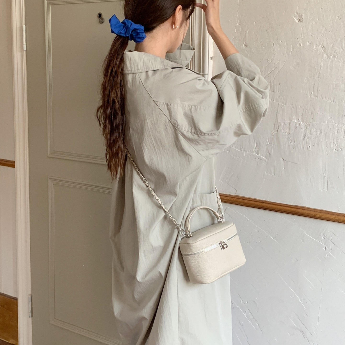 https://fulmo-img-server.com/slimshoulder/e7fb30da-f493-4e37-9891-12cbd785dc6f.jpg