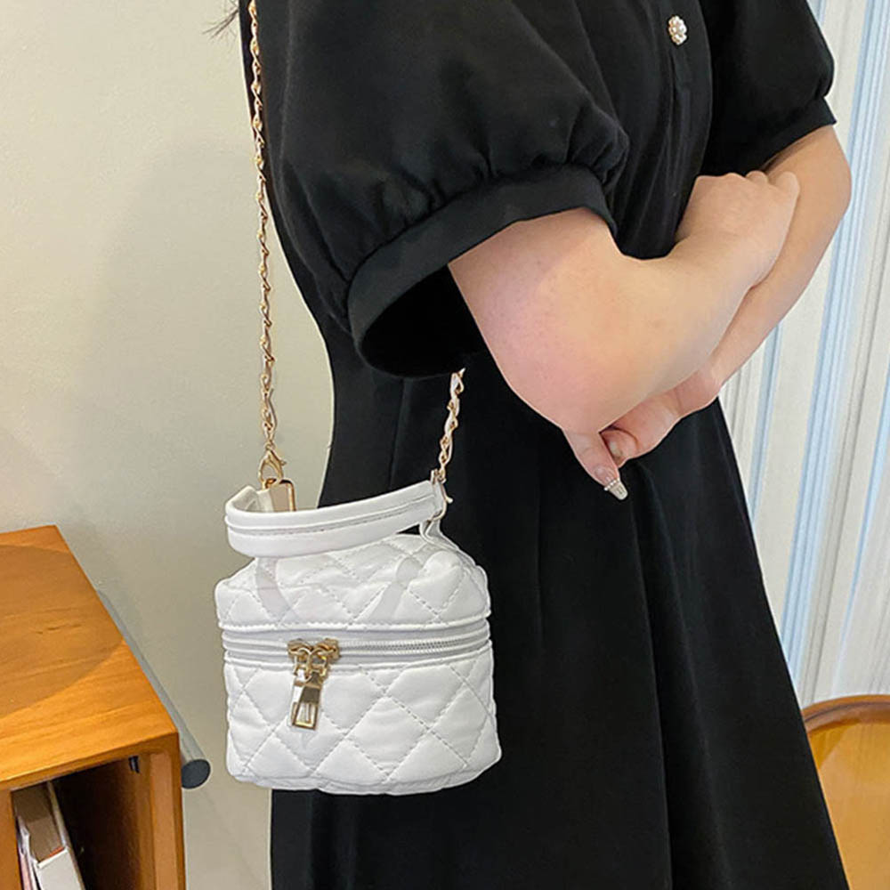 https://fulmo-img-server.com/slimshoulder/ea6ea8db-5130-41e9-ad04-d8aeeebf3011.jpg