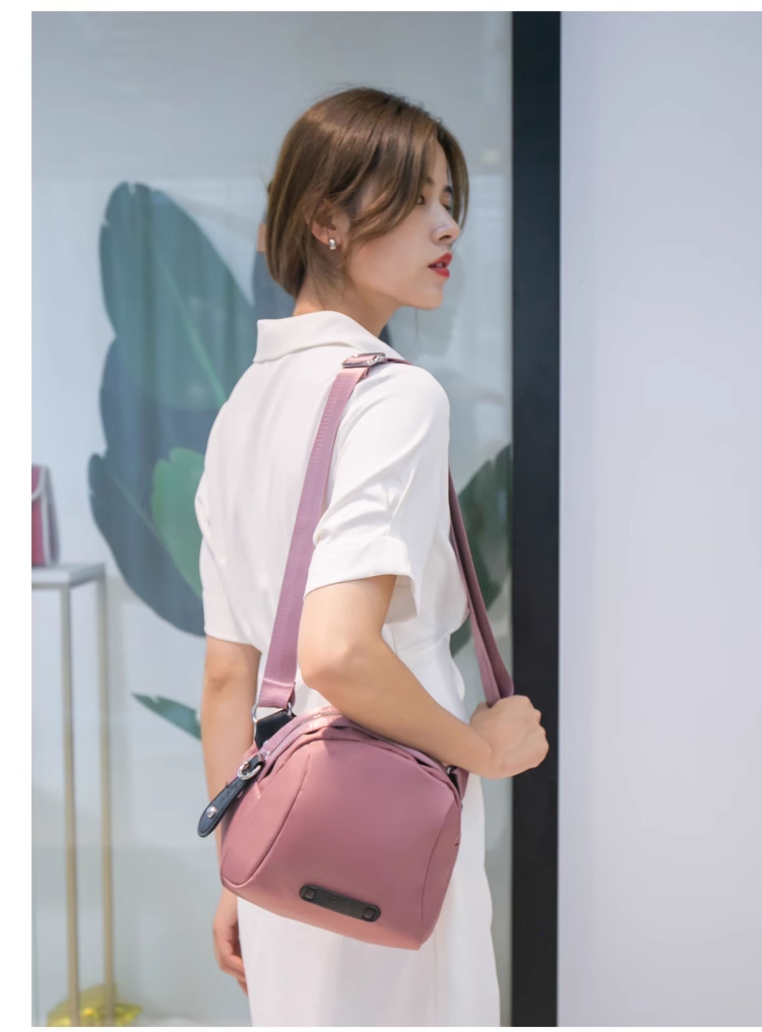 ショルダー バッグ ミニ 丸みのあるフォルムが可愛い小さめクロスボディバッグ