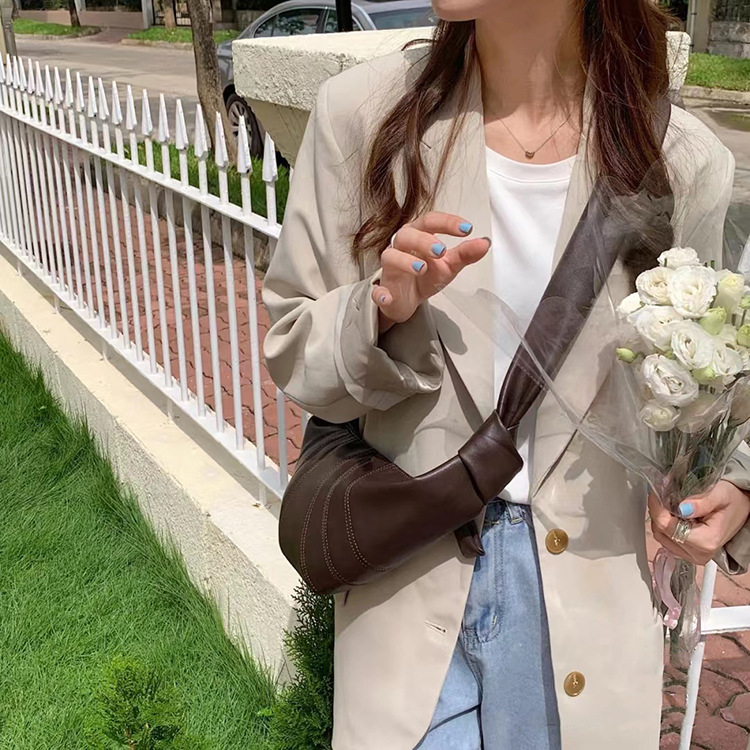 ミニ ショルダーバッグレディースステッチデザイン三日月型