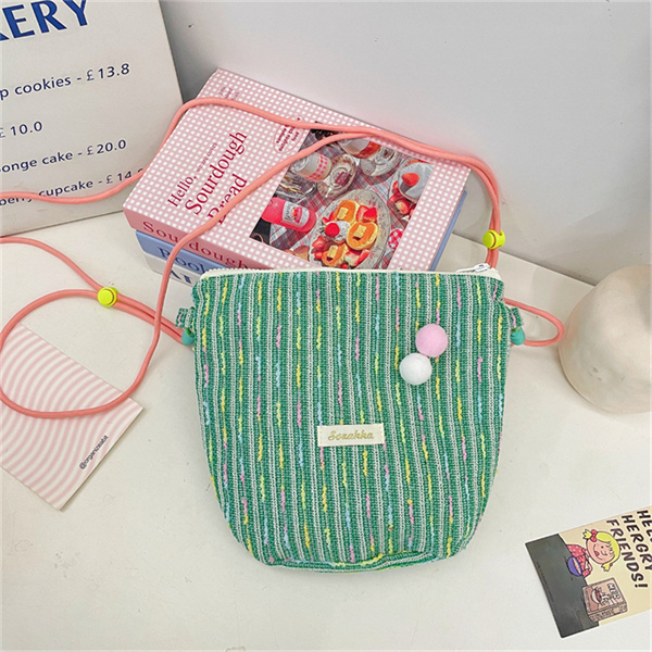 https://fulmo-img-server.com/slimshoulder/ee82165d-f632-4967-97db-86d4fa7e60db.jpg