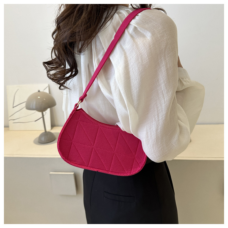 ミニ ショルダーバッグ レディース キルティング  ファスナー付きコンパクト鞄