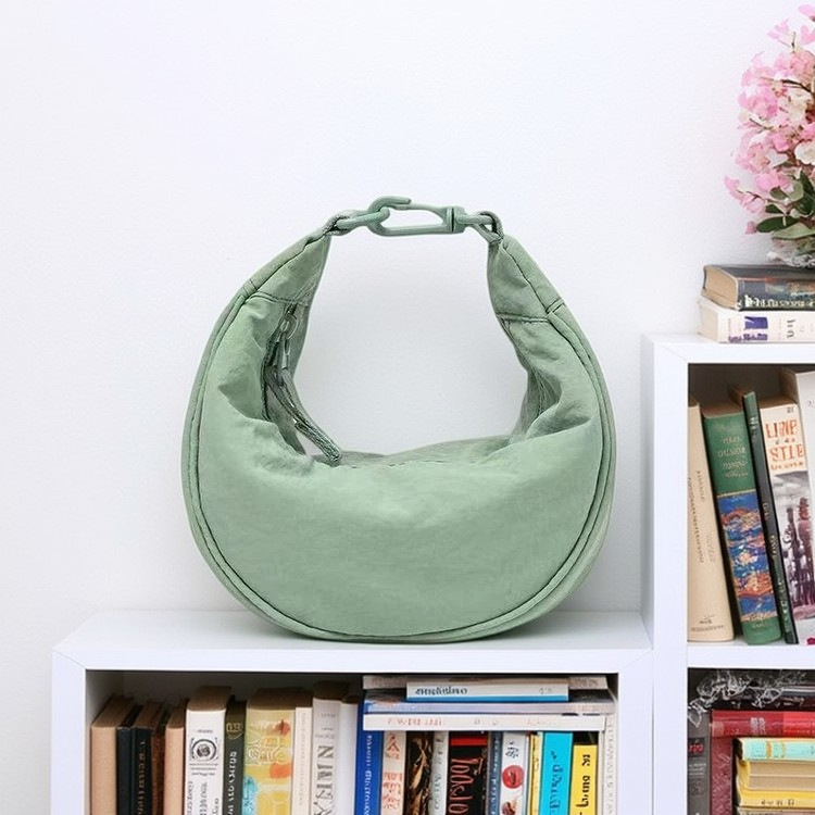 ミニ ショルダーバッグレディース三日月型ウエストポーチ風