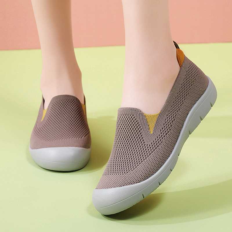 どこでも持ち運んで快適に！携帯できるスリッポン5選