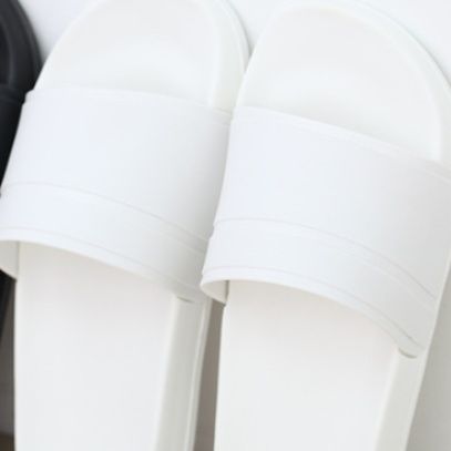 スリッポンメンズ 軽量防水素材のシャワーサンダル室内外兼用