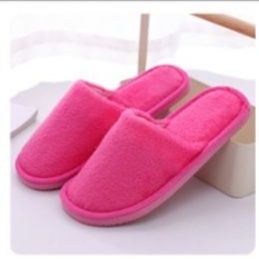 もこもこボア素材の室内用スリッポンメンズ