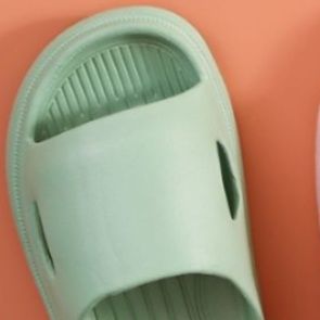 スリッポン 厚底軽量クッションサンダル