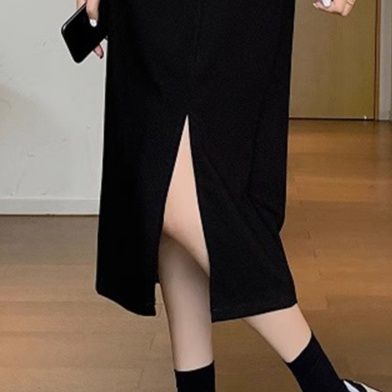 スリットスカート 洗練ナローシルエットスリットスカート
