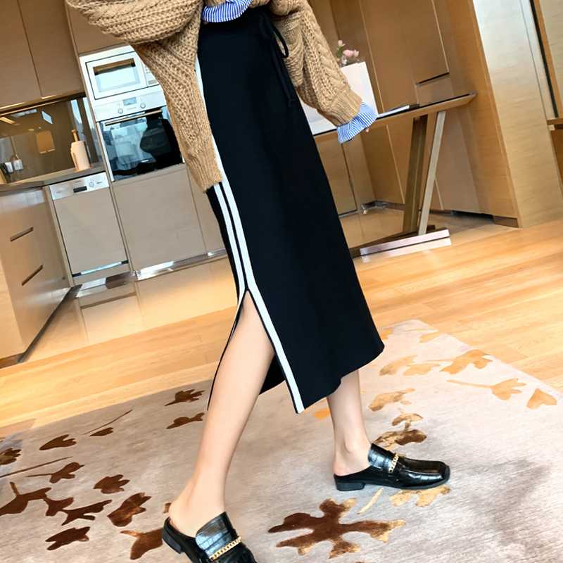 スタイルUP確実！タイトロングスカートのスリット入り5選