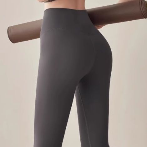 https://fulmo-img-server.com/spazzi/1747733413312_bg5d66t5_sab0d48w.jpeg