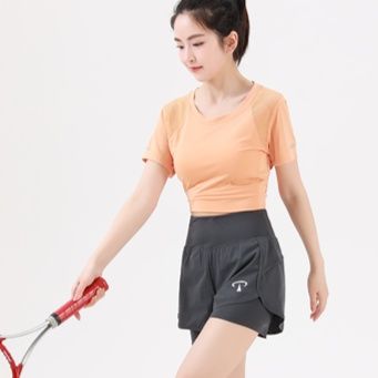 スパッツ 動きやすさ極まるヨガショートパンツ