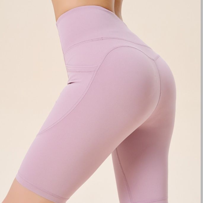 美脚シルエット高腰ハーフ丈スパッツ