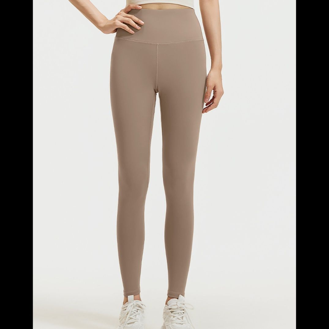 スパッツ ハイウエスト美脚ヨガスパッツ縫い目なし一体裁断