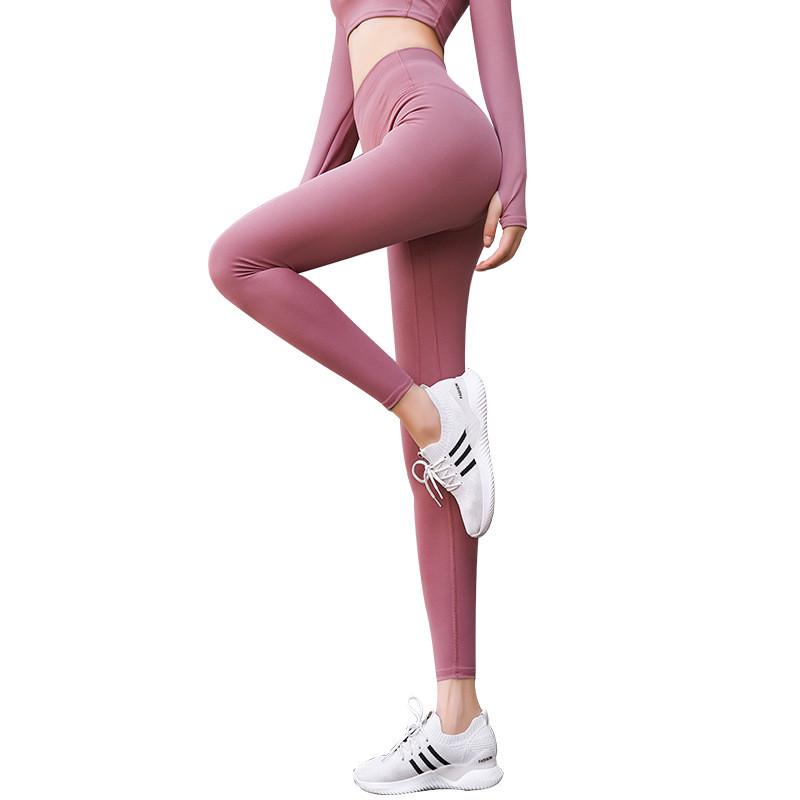 スパッツ シルエット美人 なめらかヨガスパッツ